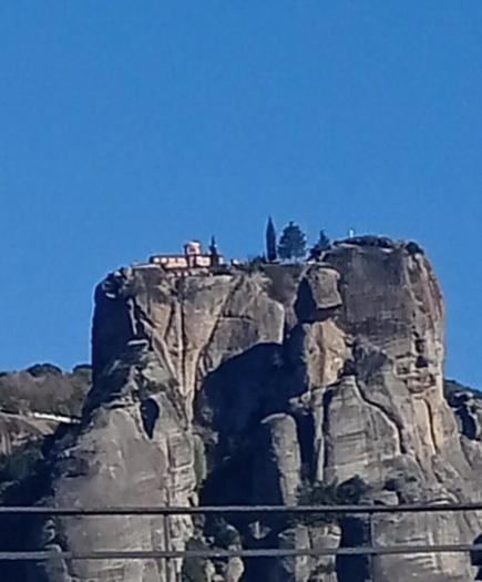 Meteora Monasteries View Apartment กาลัมปากา ภายนอก รูปภาพ